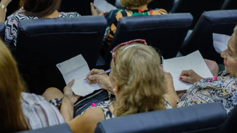 PLs que beneficiam idosos tramitam na Aleam a partir desta segunda, 7