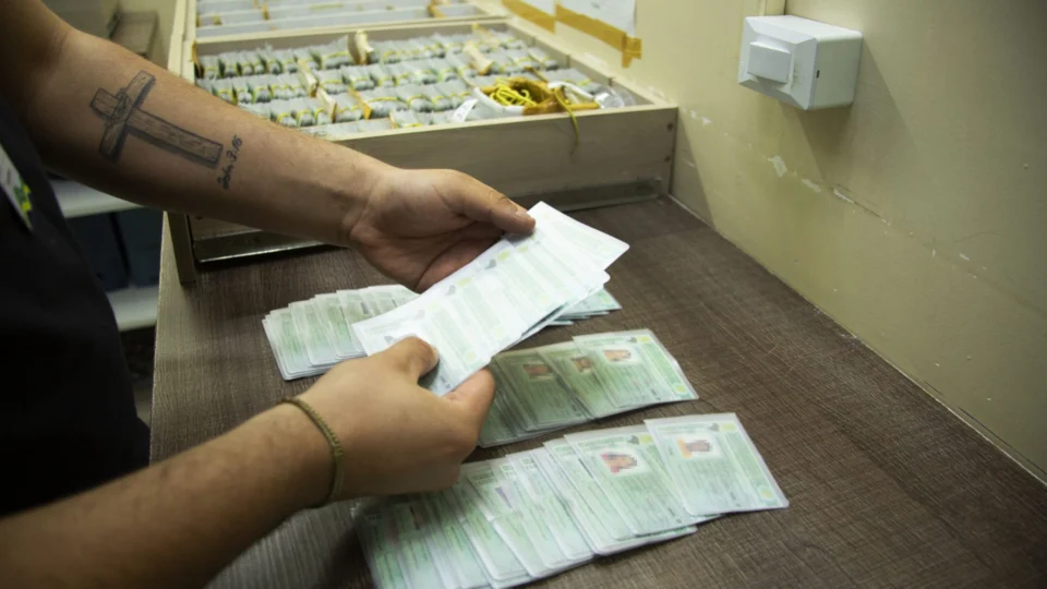 No AM, prazo para renovar CNH vencida em nov. de 2021 termina na quarta, 30