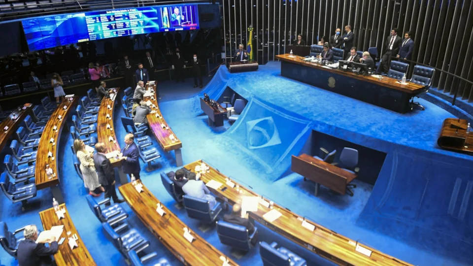 Valor máximo do consignado para servidores é aprovado pelo Senado