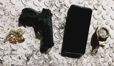 Suspeito de assaltar mototaxista com arma falsa é preso em Manaus