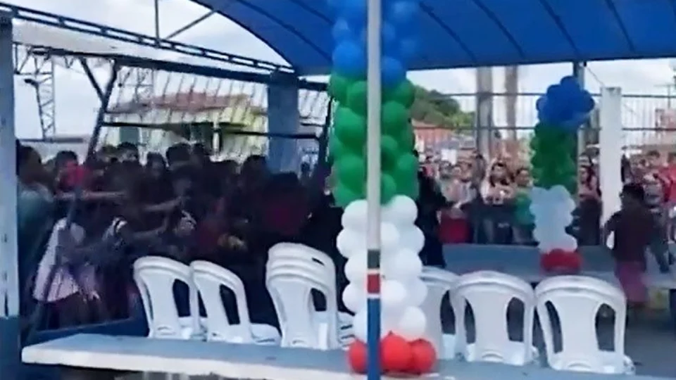 VÍDEO: tumulto e queda de portão marcam disputa por bolo de aniversário de cidade no MA