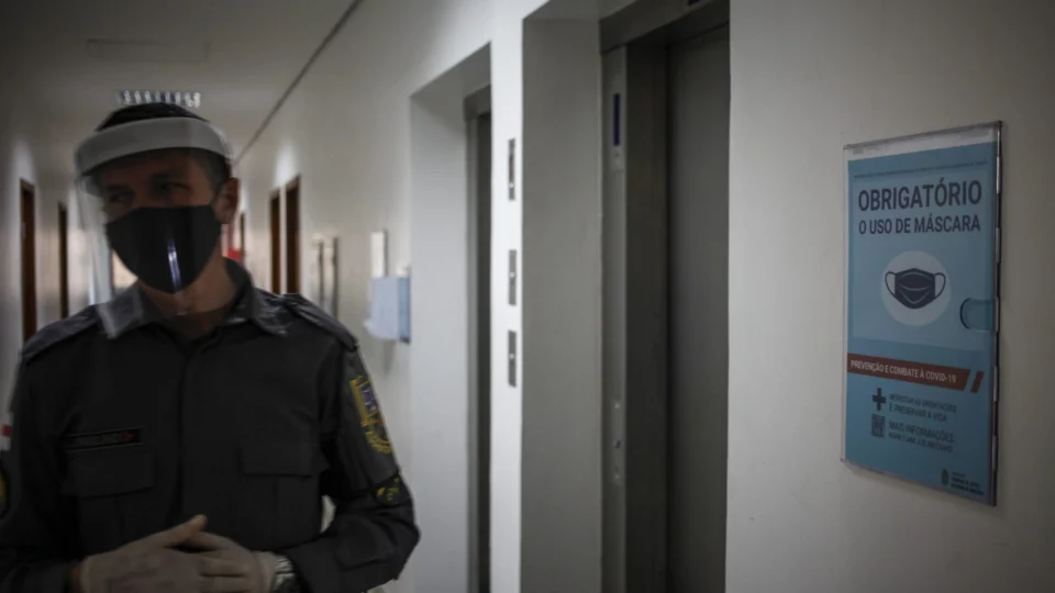 TJAM retoma uso obrigatório de máscaras nas unidades do Estado