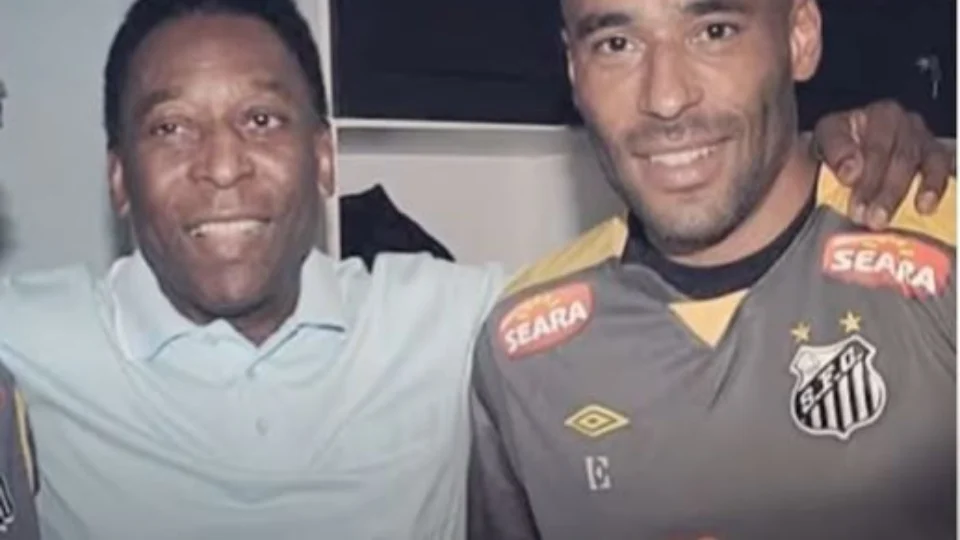 Edinho, filho de Pelé, deixa Hospital Albert Einstein, em São Paulo