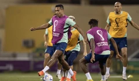 Seleção brasileira fecha preparação e deve jogar completa contra Croácia nesta sexta