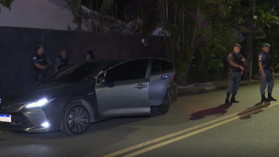 Vídeo: homem é assassinado dentro de carro de luxo na Zona Oeste de Manaus