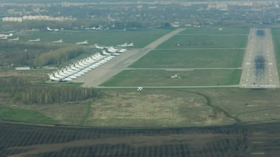 Ucrânia ataca base militar na Rússia pelo segundo dia seguido