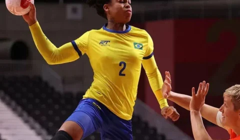 Bruna de Paula vira referência na seleção brasileira de handebol