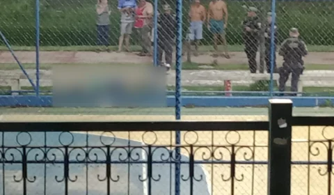 Homem é morto a tiros enquanto passeava em praça no Centro, Zona Sul de Manaus