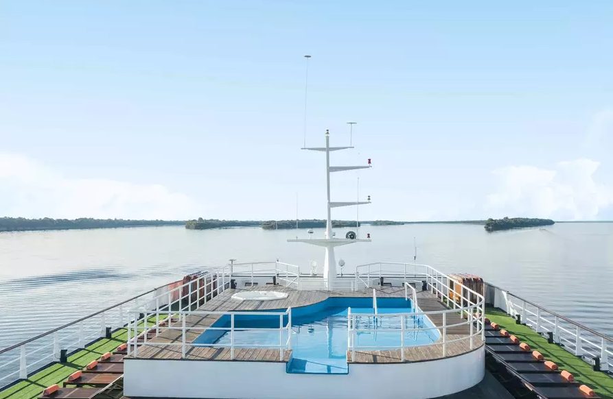 Passeio no cruzeiro na região metropolitana em Manaus- Foto: Divulgação