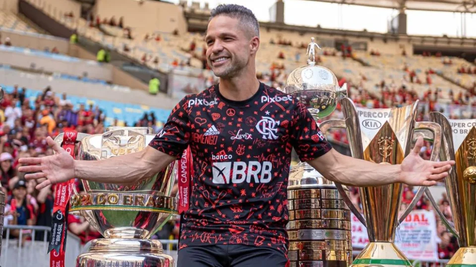 Flamengo terá meia-atacante Diego Ribas no Mundial de Clubes