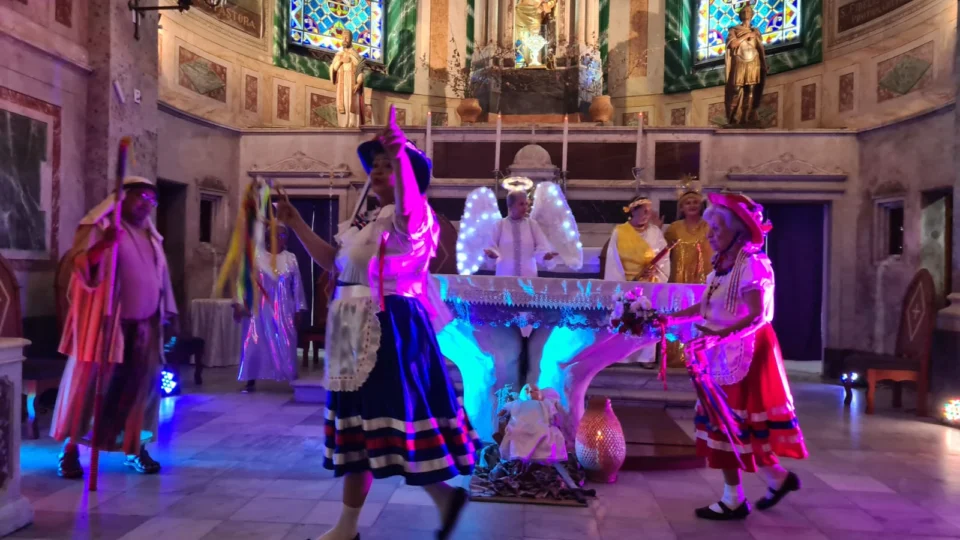 Documentário das Pastorinhas é lançado durante auto de Natal em Manaus