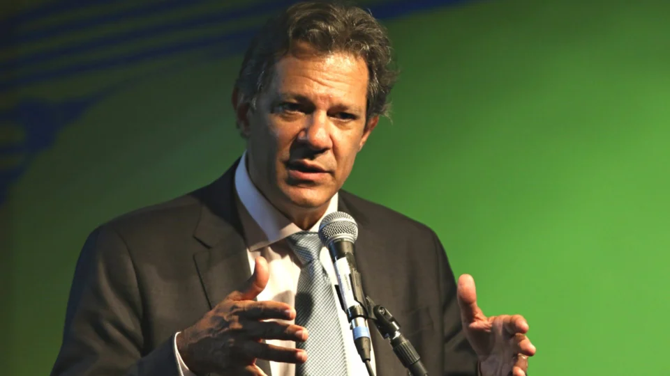 Haddad anuncia presidentes da Caixa e do Banco do Brasil