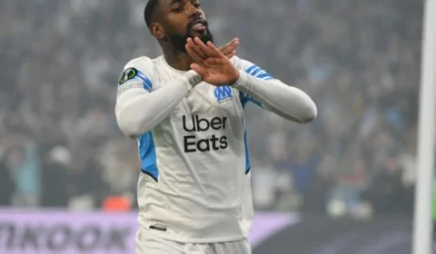 Flamengo confirma tentativa de contratar Gerson, mas admite dificuldade na negociação