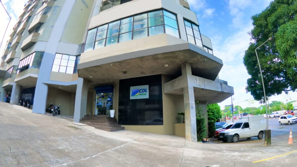 Câmaras de Dirigentes Lojistas do AM emitem carta de repúdio contra aumento do ICMS