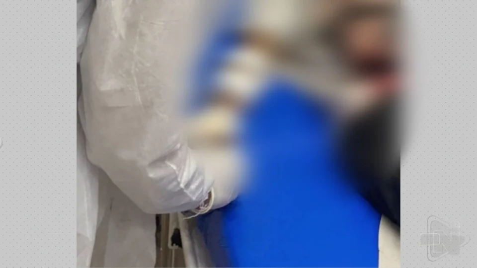 VÍDEO: homem é preso após dar entrada em hospital da Zona Centro-Sul de Manaus
