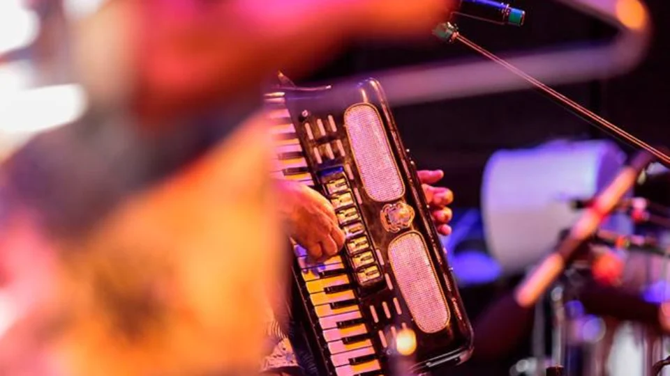 Dia do Forró: ouça as bandas forrozeiras de Manaus mais tocadas no Spotify