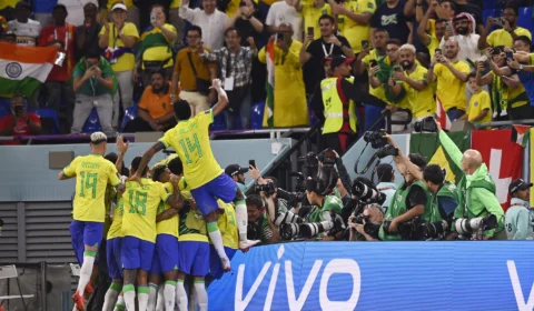 Brasil busca vitória contra Camarões tentando manter 100% de aproveitamento