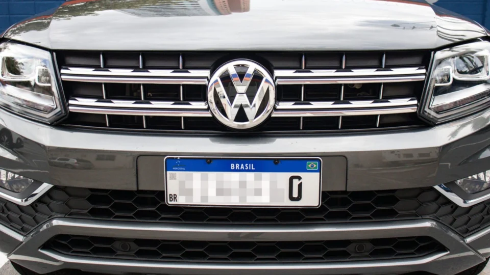 Motoristas têm até dia 29 para licenciar veículos com placa final 0 no AM