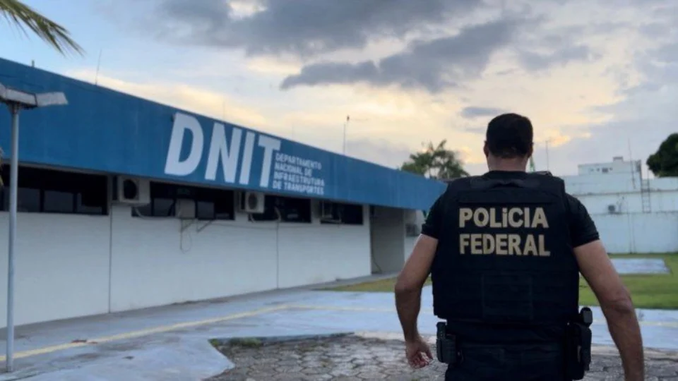 Amapá: operação da PF apura superfaturamento em obras contratadas pelo DNIT