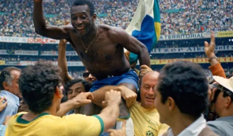 Aos 45 anos, Pelé se dispôs jogar Copa de 1986, mas não foi atendido por Telê Santana