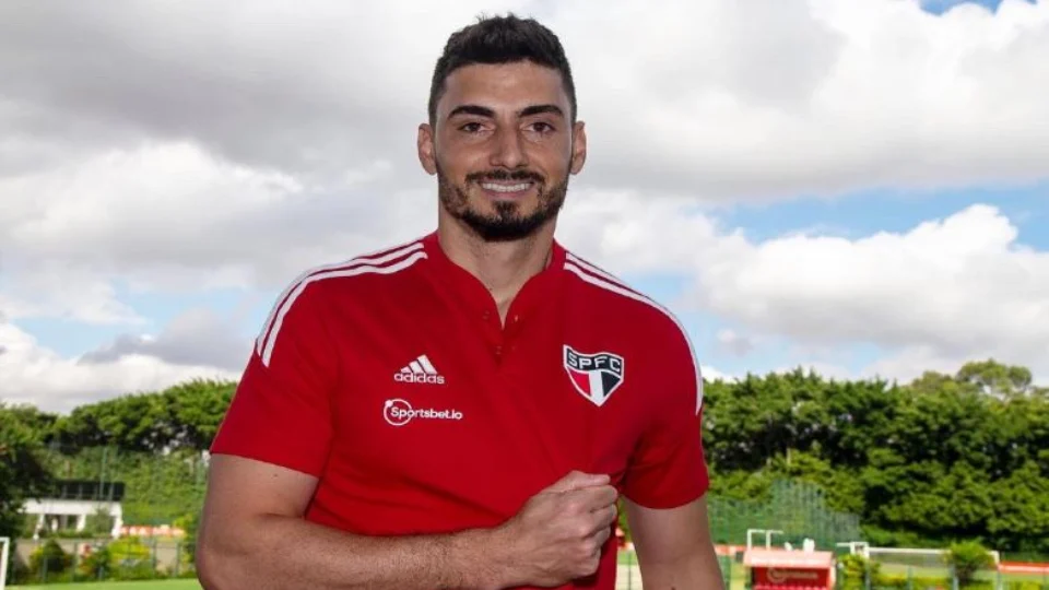 São Paulo anuncia contratação do goleiro Rafael de 33 anos