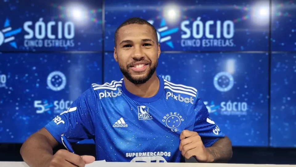 Cruzeiro anuncia contratação do atacante Wesley do Palmeiras