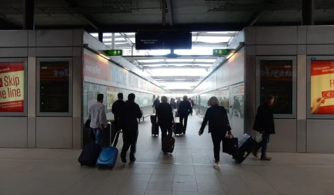 Greve pode provocar atrasos em aeroportos do Reino Unido; entenda