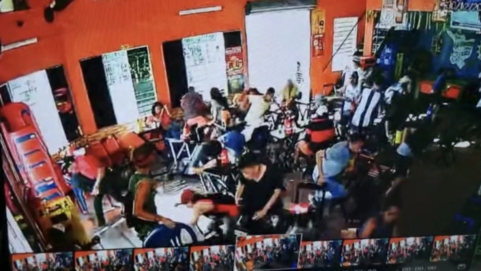 Atentado em bar no Centro de Manaus deixa uma mulher morta e quatro feridos