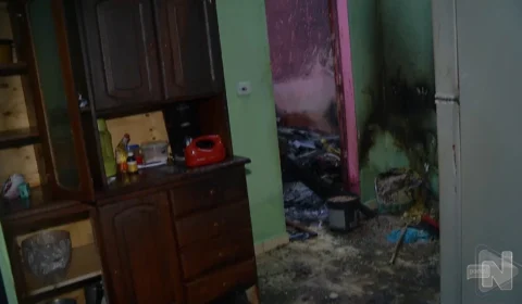 VÍDEO: criança morre em incêndio causado por explosão de botija em Manaus