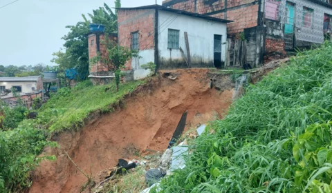 Chuva provoca deslizamentos e desabamentos em Manaus; veja registros