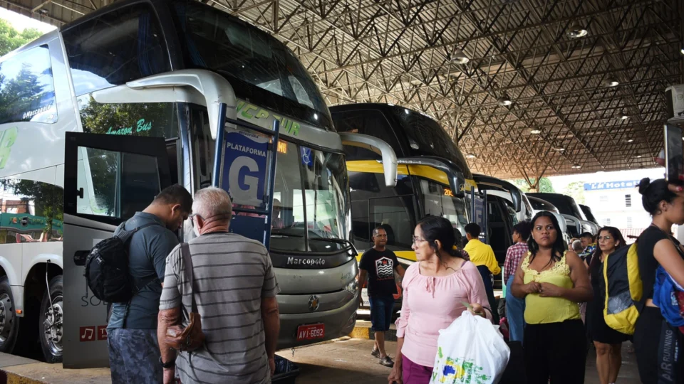 Réveillon: mais de 28 mil pessoas devem viajar para cidades do interior do AM