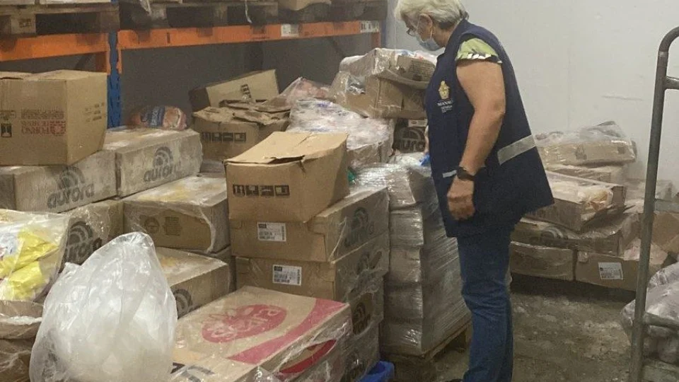 Fiscalização sanitária apreende 790 quilos de alimentos em Manaus