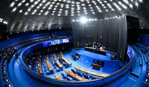 Senado aprova reajuste salarial de 19,25% para servidores da Casa