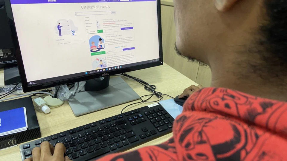 Capes e Uema abrem mais de 100 mil vagas para cursos on-line; confira