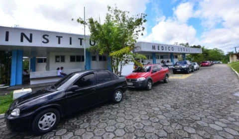 Jovem tem casa invadida e é morto a tiros na Zona Oeste de Manaus