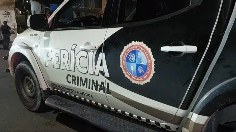 Corpo de homem é encontrado dentro de casa no Centro de Manaus