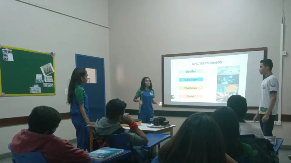 Projeto usa tecnologia para auxiliar disciplina de metodologia do estudo no AM