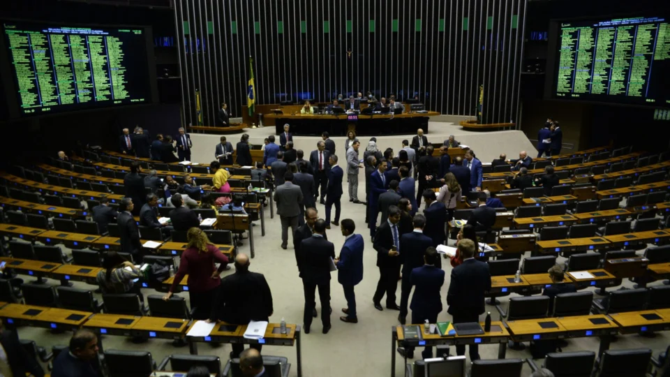Câmara aprova PEC da Transição em 2° turno