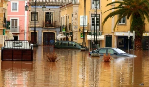 Tempestade provoca inundações em Portugal nesta terça-feira, 13