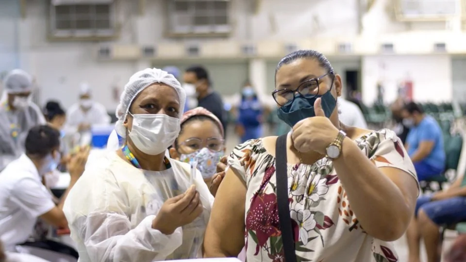 Vacina contra Covid-19 é ofertada em 10 pontos de Manaus neste sábado, 3