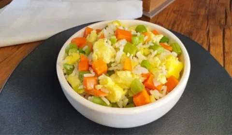 Do Brasil ao Catar – yakimeshi: aprenda a fazer em apenas 25 minutos