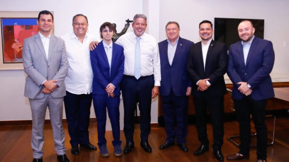 Câmara: Arthur Lira se reúne com bancada amazonense em busca de apoio