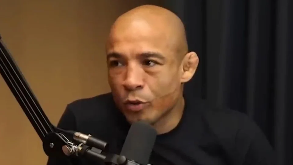 VÍDEO: José Aldo explica motivo de emprestar casa para Bolsonaro