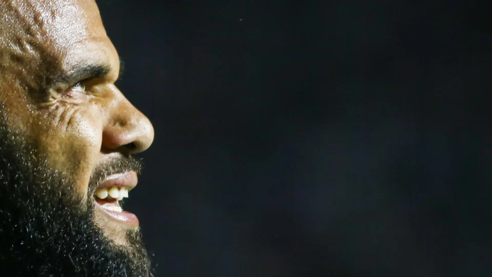 Daniel Alves pode ser condenado a até dez anos de prisão, diz jornal