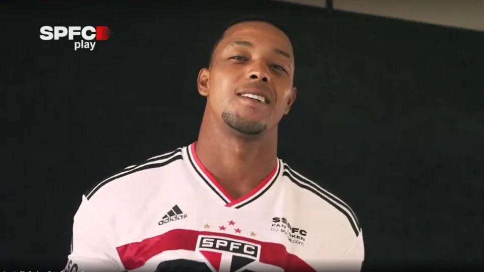 São Paulo contrata atacante David para 2023