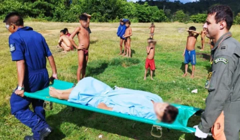 Yanomami: Força Aérea Brasileira inicia montagem de hospital de campanha