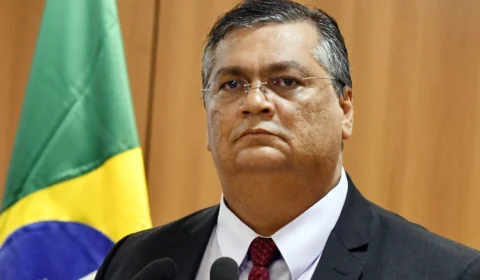 Dino tem 15 pedidos para depor na Comissão de Segurança na Câmara