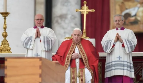 Morte de Bento XVI: Papa Francisco destaca ‘sabedoria e dedicação’ de emérito