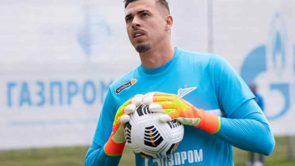 Vasco negocia contratação do goleiro Ivan do Zenit da Rússia; ele chega para ser titular
