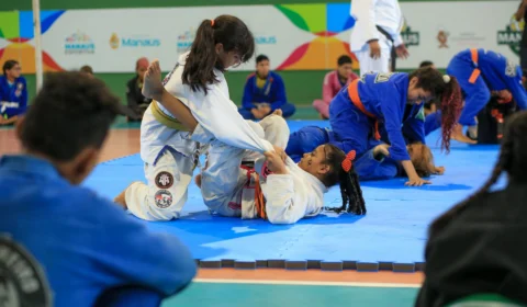 Aulas de jiu-jítsu iniciam na minivila olímpica do Coroado